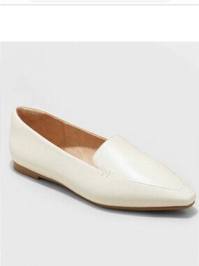 A New Day NWT Woman’s Cream Pointed Toe Slip-On Loafer